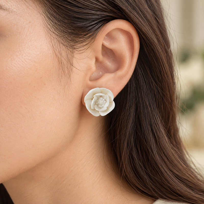White Flower Ceramic Earrings  | VINTAGE PHOENIX | VPE001-WE